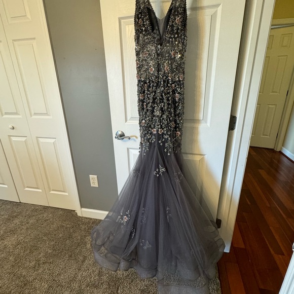 Beautiful Jovani Formal Dress - Picture 7 of 11